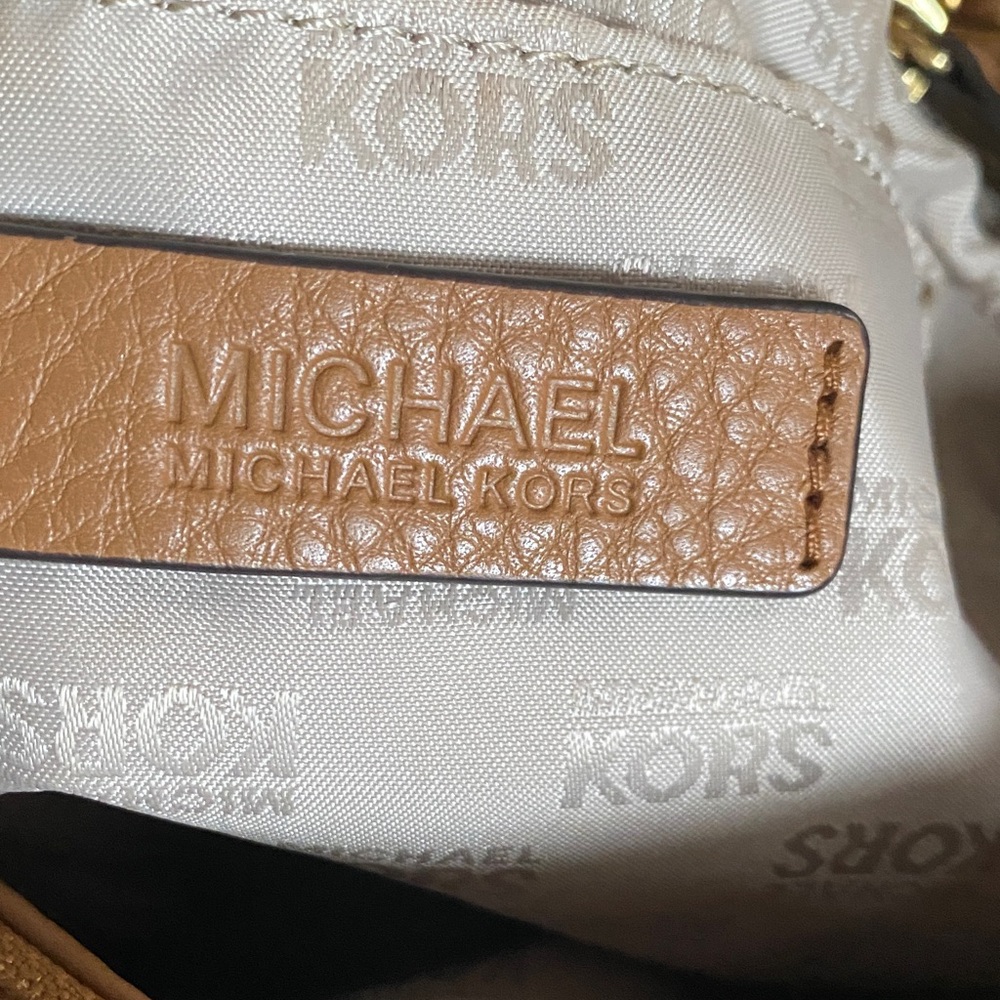 Michael Kors Tan Leather Shoulder Bag - Picture 16 of 16